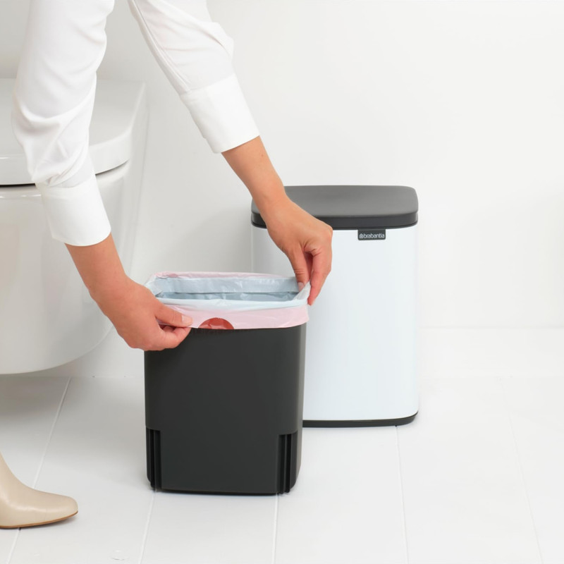 Кош за боклук Brabantia Bo Small 1006627, 7 л, Плавно и безшумно отваряне, Противоплъзгаща основа, Бял