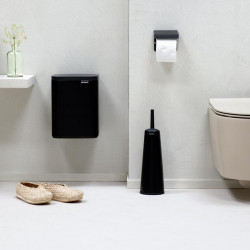 Кош за боклук Brabantia Bo Small 1006629, 7 л, Плавно и безшумно отваряне, Противоплъзгаща основа, Черен