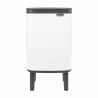 Кош за боклук Brabantia Bo Small Hi 1006639, 4 л, Повдигнат, Плавно и безшумно отваряне, Противоплъзгаща основа, Бял