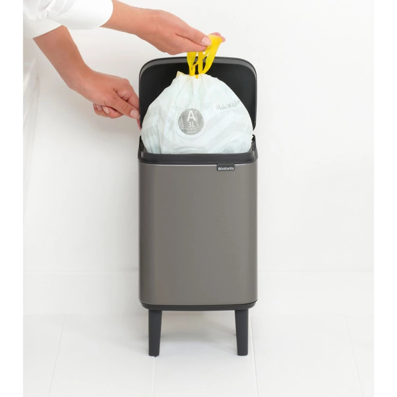 Кош за боклук Brabantia Bo Small Hi 1006640, 4 л, Повдигнат, Плавно и безшумно отваряне, Противоплъзгаща основа, Сив