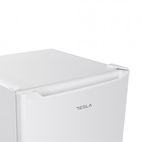 Фризер Tesla RU1700HE, 100W, 168Л, Енергиен клас E, Обръщаща се врата, Тиха работа, Бял