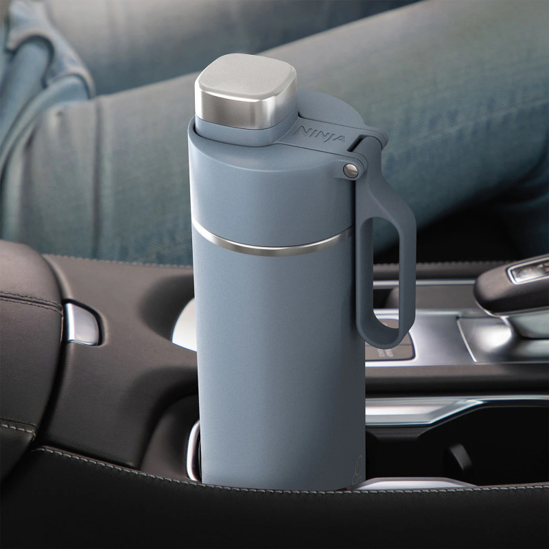Термос Ninja DW2401EUUKBL, 700 мл, Подходящ и за газирани напитки, Тройна термоизолация, Без BPA, Топло до 8ч, Студено до 24ч, Син