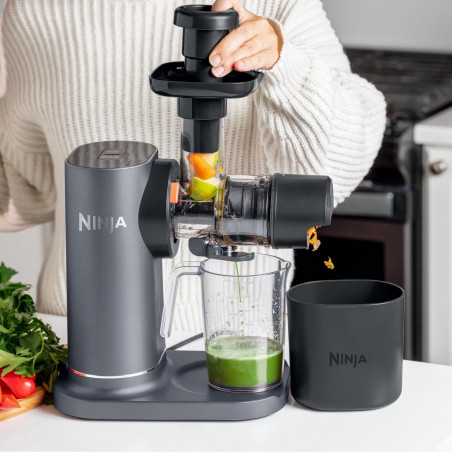 Сокоизстисквачка Ninja Cold Press JC151EU, 150W, 700 мл, Студено пресоване, 2 филтъра, Без BPA, Обратна скорост, Черен/сив