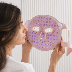 Фототерапевтична маска за лице Beautifly Aura Glam, 220 LED светлини, Колагенова регенерация и антиейдж ефект, 3 интензитета, Охлаждане, USB-C, Розов