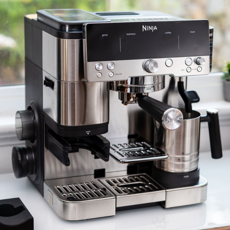 Кафеавтомат 3в1 Ninja Luxe Café Premier ES601, 1650W, 15 bar, 2л, Barista Assist, Безконтактно текстуриране, 4 режима, 3 темп. настройки, Инокс/черен