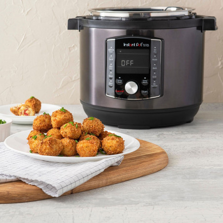 Мултикукър Instant Pot Pro Crisp + Air Fryer 140002701, 1500 W, 7.6 л, 11 програми, Кошница Air Fryer, LCD дисплей, Черен