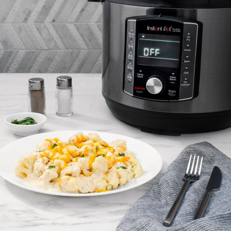 Мултикукър Instant Pot Pro Crisp + Air Fryer 140002701, 1500 W, 7.6 л, 11 програми, Кошница Air Fryer, LCD дисплей, Черен