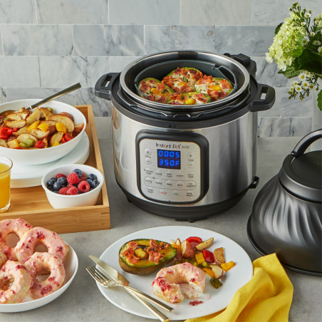 Мултикукър Instant Pot Duo Crisp + Air Fryer 140004401, 1500 W, 5.7 л, 11 програми, Кошница Air Fryer, EvenCrisp, Инокс