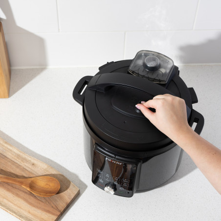 Мултикукър Instant Pot Duo Plus Whisper Quiet 112307901, 1000 W, 5.7 л, 9 програми, Отложен старт, LCD дисплей, Черен