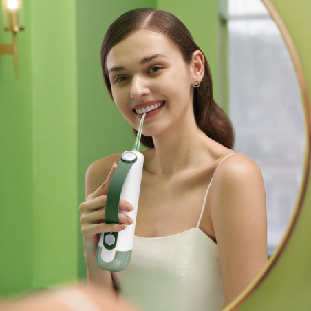 Зъбен душ Oclean W10, 5 режима, 2 накрайника, 200 мл, 1400 импулса в минута, IPX7, USB-C, Зелен