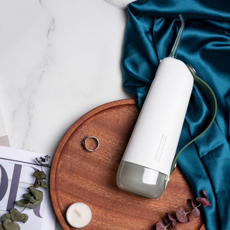 Зъбен душ Oclean W10, 5 режима, 2 накрайника, 200 мл, 1400 импулса в минута, IPX7, USB-C, Зелен