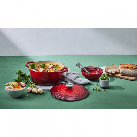Чугунена тенджера Le Creuset 24147260912, 5.6 л, 26 см, До 260C, Емайлно покритие, Индукция, Фурна, Червен