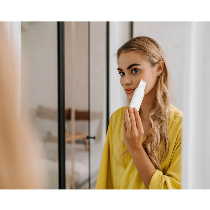 Ултразвуков уред за почистване на лице Beautifly B-Scrub Young, Електростимулация, Ексфолиране, Намаля черни точки и акне, Йони, Бял