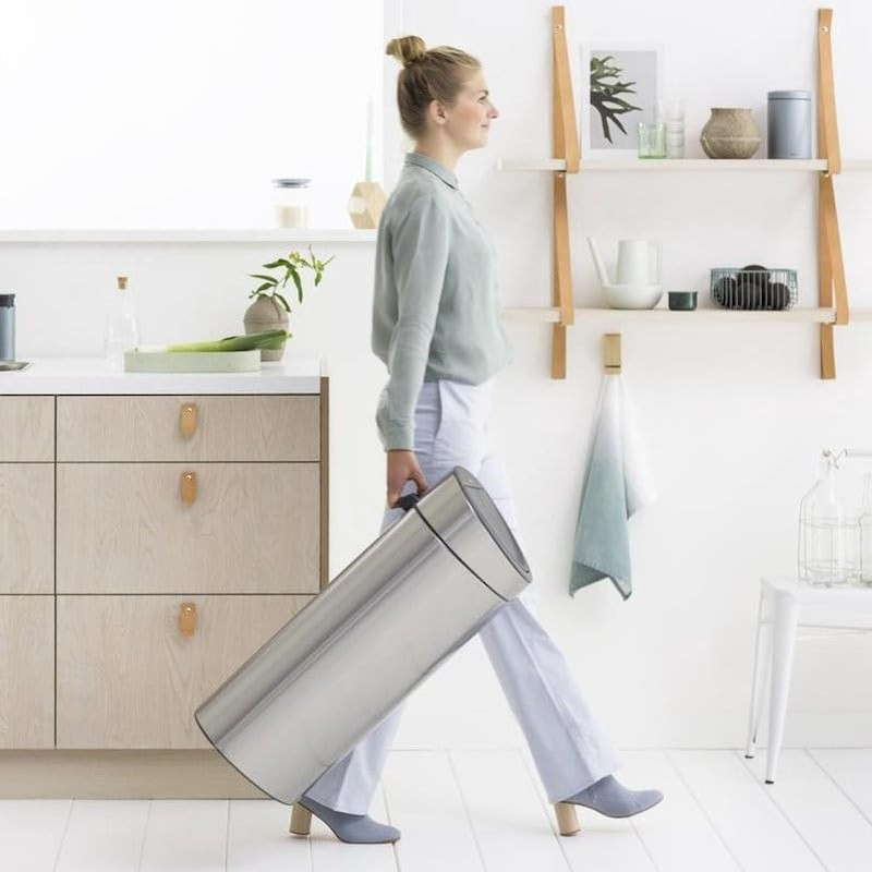 Кош за боклук Brabantia Touch Bin New 650528, 40 л, Безшумно и плавно затваряне, Плосък гръб, Инокс/мат