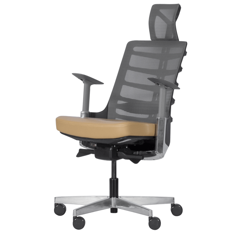 Ергономичен стол Carmen ALBERTO, До 130 кг, Естествена кожа, Функция "Auto weight-sensing", Негорима дамаска, Антишок, Бежов