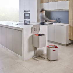 Кошче за боклук 3в1 Joseph Joseph Totem Compact 30064, 2x20 л, 3 л контейнер за оптадъци, Вертикален дизайн, Сменяеми филтри с активен въглен, Бежов
