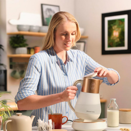 Електрическа кана Russell Hobbs Calm Kettle 27450-70, 2400W, 1.7 л, 40-100°C, Quiet Boil, Сензорни бутони, Звукови сигнали, 6 променящи се цветове, Защити, Без BPA и PFAS, Бял/златист