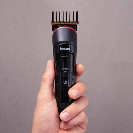 Мултифункционална машинка за подстригване Beurer MN9X, 800 mAh, До 90 мин, LED, IPX7, 11 приставки, Бързо зареждане, Черен