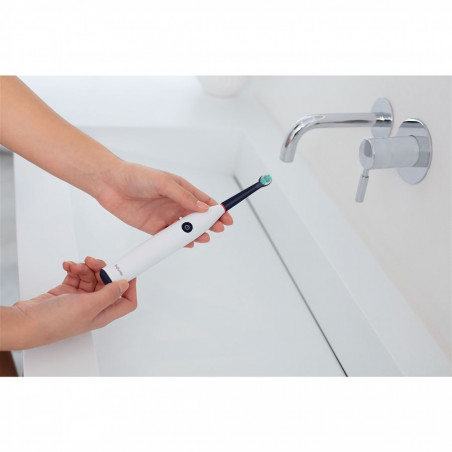 Електрическа четка за зъби Beurer TB 15, 2 програми, Таймер, Осцилиращо-пулсираща, 12 дни автономия, LED индикатори, Oral-B глави съвместимост, Бял