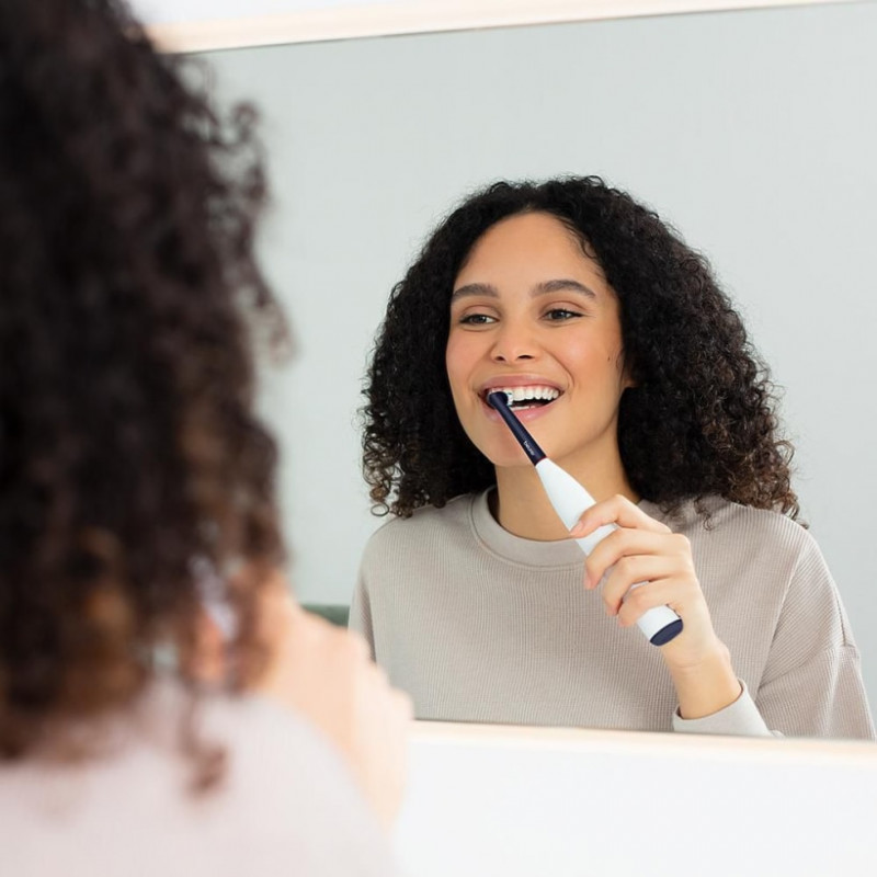 Електрическа четка за зъби Beurer TB 15, 2 програми, Таймер, Осцилиращо-пулсираща, 12 дни автономия, LED индикатори, Oral-B глави съвместимост, Бял