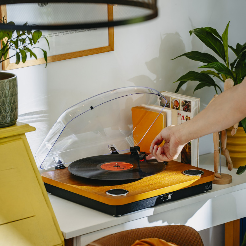 Грамофон с вградени говорители Adler AD 1914, Полуавтоматичен, 7"/10"/12", 45 RPM адаптер, RCA, Bluetooth 5.4, USB Запис, Дърво/Черен