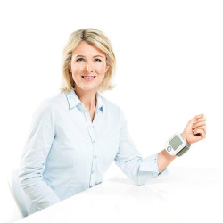 Апарат за кръвно налягане Beurer BC 44, Индикатор за аритмия и риск, Памет чрез приложение, 2 x AAA, 14-19.5 см, Бял