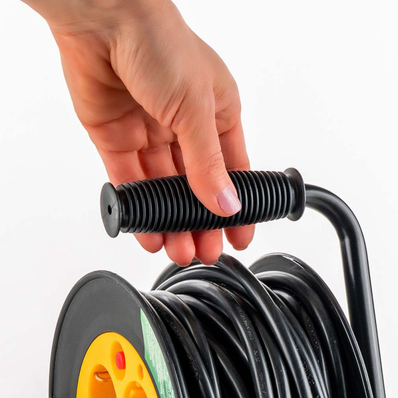 Удължител с макара Muhler 1006184, 3200W, 4 гнезда, 15 м, H05VV-F, IP20, Детска защита, Черен