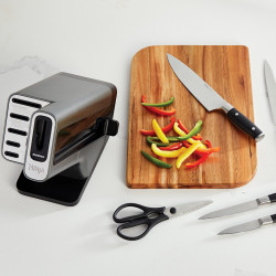 Комплект ножове с точило Ninja Foodi StaySharp Knife Block K32006EU, 6 части, Кована стомана, Стойка, Ергономична дръжка, Черен/инокс