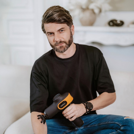 Масажен пистолет Medivon Gun Vital, 18W, Перкусионен/вибрационен масаж, 6 масажни глави, Загряване, Лимфен дренаж, Стягане, Черен/оранжев