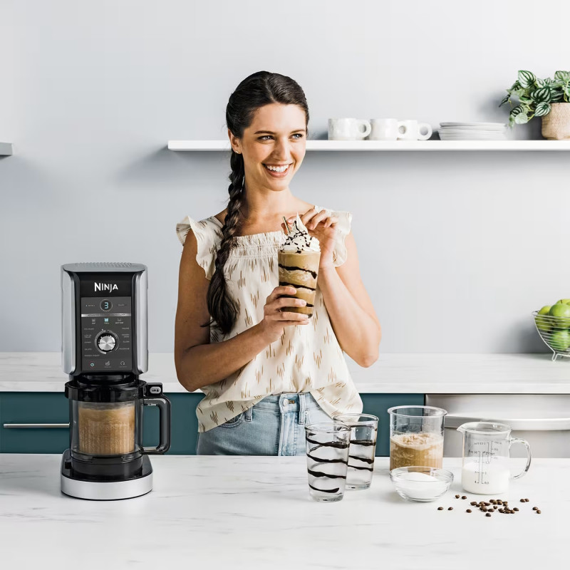 Машина за сладолед Ninja Creami Deluxe NC502EU, 800W, 10 програми, 2 контейнера по 709 мл, CREAMify, Черен