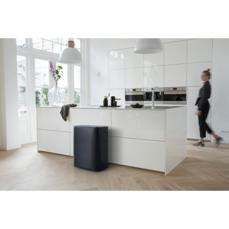 Кош за боклук Brabantia Bo Touch 1003218, 2x30 л, Плавно и безшумно отваряне, Голям отвор, Черен мат