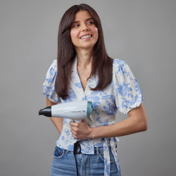 Сешоар Remington D5216, 2300W, Йонизираща функция, 2 скорости, 3 темп, Дифузер/концентратор, Бял