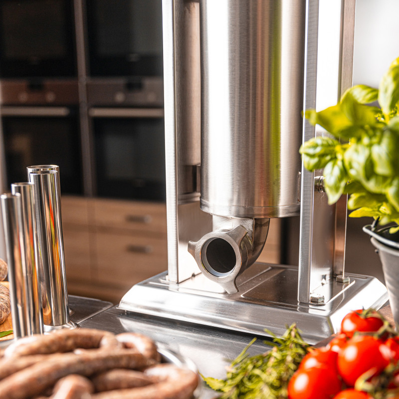 Машина за пълнене на колбаси Klausberg KB 7930, 5 кг, Ръчна, 4 стоманени накрайника, Клапан за обезвъздушаване, Подвижен цилиндър, Инокс