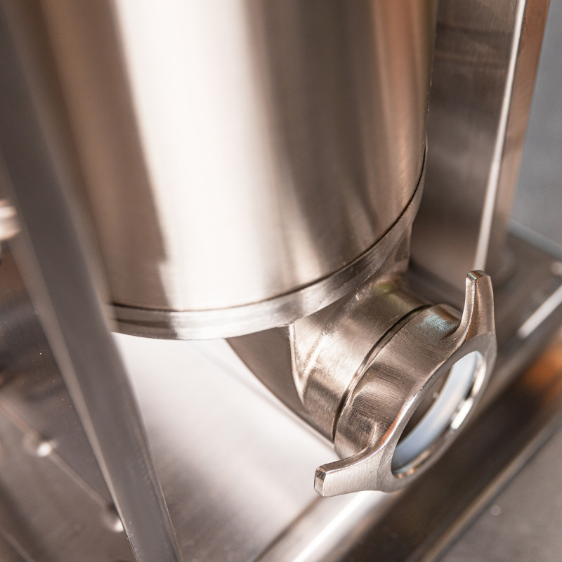 Машина за пълнене на колбаси Klausberg KB 7930, 5 кг, Ръчна, 4 стоманени накрайника, Клапан за обезвъздушаване, Подвижен цилиндър, Инокс