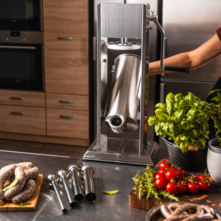 Машина за пълнене на колбаси Klausberg KB 7930, 5 кг, Ръчна, 4 стоманени накрайника, Клапан за обезвъздушаване, Подвижен цилиндър, Инокс