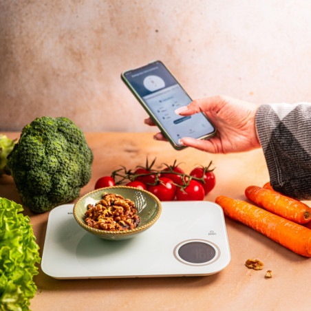 Кухненска везна Klausberg KB 7938, 5 Kg, Bluetooth, Мобилно приложение, LCD, ТАРА, 4 показателя, Течности, Индикатори, Бял/син