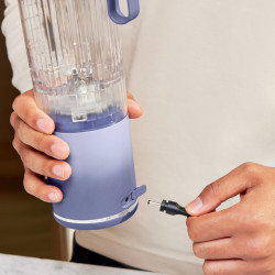 Преносим блендер Ninja Blast Max BC251EULD, 14.4W, 11.1V, 570 мл, 19000 об/мин, Трошене на лед, До 25 цикъла, Без BPA, Лилав