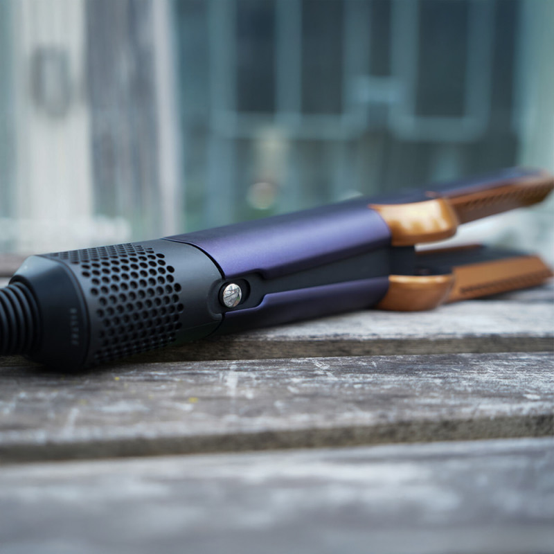 Преса за коса Dyson HT01 Airstrait Bco/Dbu, 1600W, 140°C, Йонизация, 6 нива на темп, Щадяща косата, Медно покритие, LCD, Син/меден