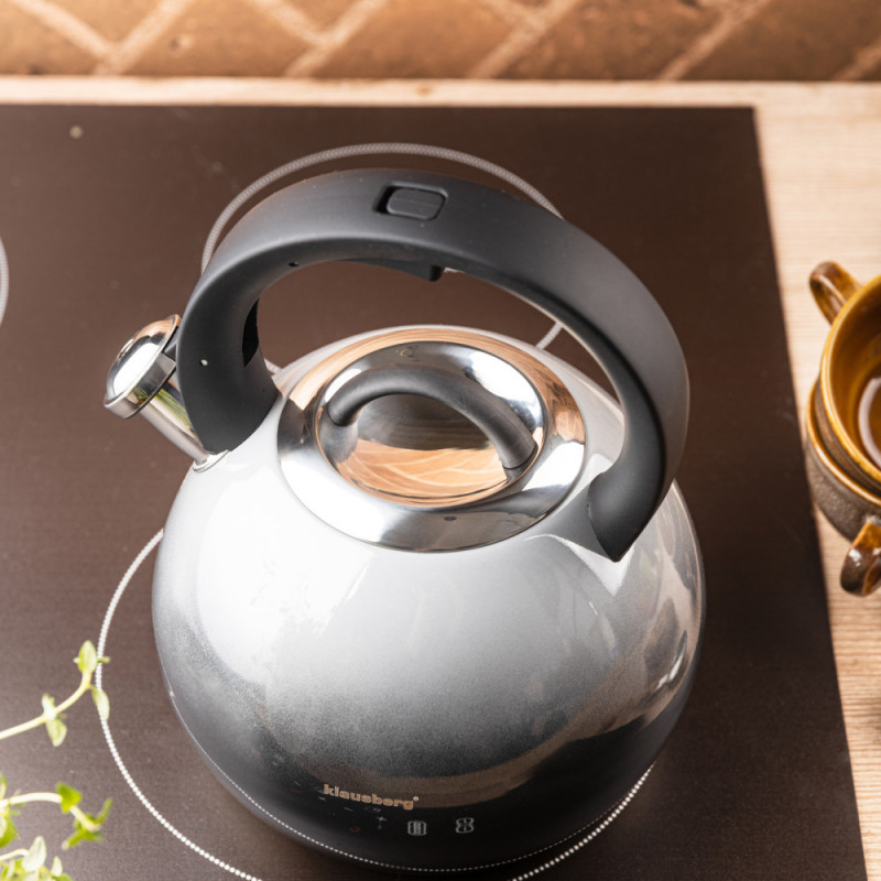 Свирещ чайник Klausberg KB 7955, 3l, Термоизолирана дръжка, Многослойно дъно, Индукция, Тъмносив графит