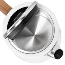 Електрическа кана Adler AD 1352, 2200W, 1.7 л, STRIX, Въртяща се основа, Автоматично изключване, Бял