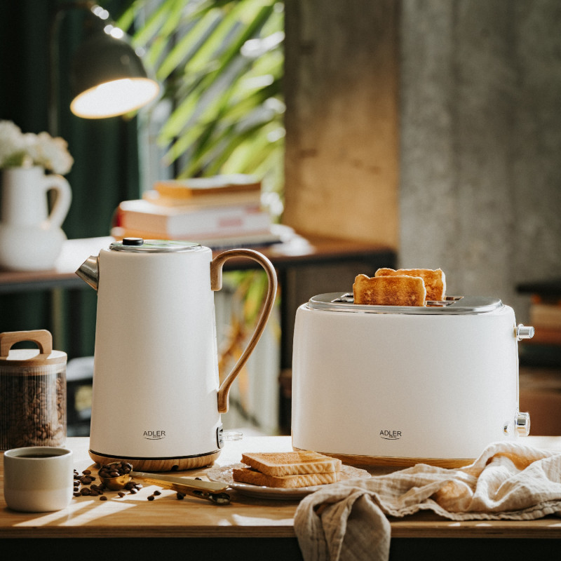 Електрическа кана Adler AD 1352, 2200W, 1.7 л, STRIX, Въртяща се основа, Автоматично изключване, Бял