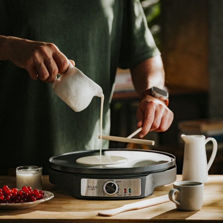 Уред за палачинки Adler AD 3093, 1600W, 30 см, Включени прибори, Черен/Инокс