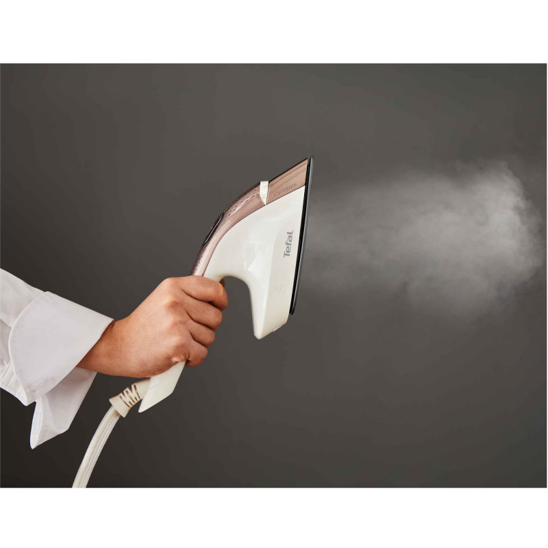 Уред за гладене с пара Tefal Ixeo Vision QT1811E0, 2170W, 3 степени на мощност, 1.2 л, 200г/мин, LED подсветка, Освежаване и хигиенизиране, Автоматично изключване, Бял