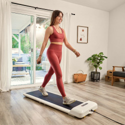 Бягаща пътека Xiaomi Kingsmith WalkingPad C2 WPS1F, 1 к.с, До 100 кг, 0.5/6 км/ч, Wi-Fi, LED, Bluetooth, Мобилно приложение, Сгъваема, Бял