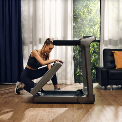 Бягаща пътека Xiaomi KingSmith WalkingPad X218 WP510B4, 1400W, 1.75 к.с, До 136 кг, 1/18 км/ч, Сензорно управление, Калории, Сърдечен ритъм, iOS, Android, NFC, OLED, Сгъваема, Черен/сив