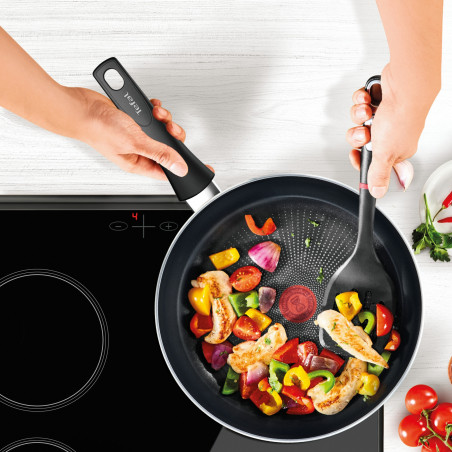 Тиган Tefal C2920253 Force, 20 см, Незалепващо покритие, Thermo-signal, Thermo-Fusion, Индукция, Черен