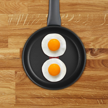 Тиган Tefal C2920253 Force, 20 см, Незалепващо покритие, Thermo-signal, Thermo-Fusion, Индукция, Черен