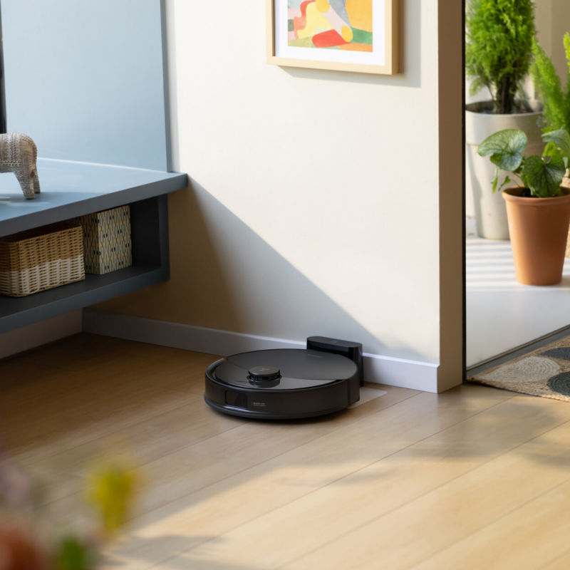 Прахосмукачка робот Roborock Q10 PF+, 10000 Pa, 150 мин, 0.35 л, Wi-Fi, Сухо/мокро, Автоматично повдигане на мопа, 360° LiDAR, 3D картографиране, Гласово управление, Черен