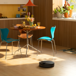 Прахосмукачка робот Roborock Q10 PF+, 10000 Pa, 150 мин, 0.35 л, Wi-Fi, Сухо/мокро, Автоматично повдигане на мопа, 360° LiDAR, 3D картографиране, Гласово управление, Черен