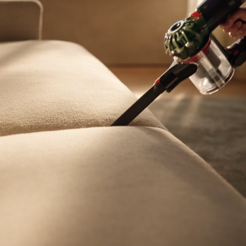 Вертикална прахосмукачка Dyson V8 Cyclone SV55 MAGn/Bk 226587-01, 150AW, 0.54 л, 3 режима, Без загуба на мощност, Хигиенично изпразване, Изцяло запечатана филтрация, Черен/магнезиев